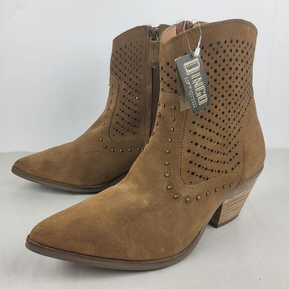 Dingo Miss Priss Studded Pointed Toe Zippered Cowgirl Booties - Picture 11 of 15